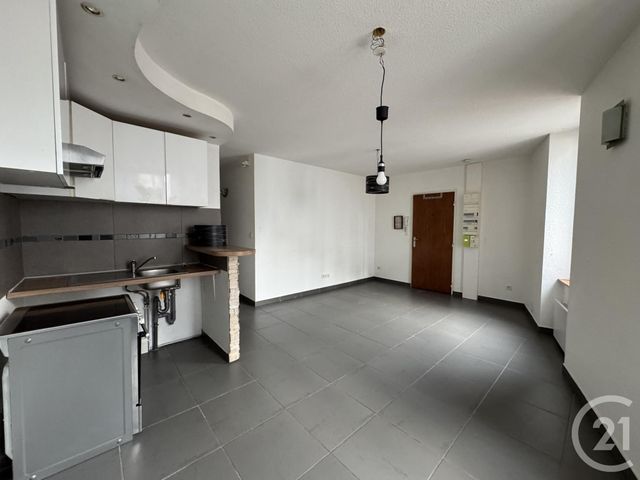 Appartement F2 à louer - 2 pièces - 39.71 m2 - MONTLUCON - 03 - AUVERGNE - Century 21 Pasquet Immobilier