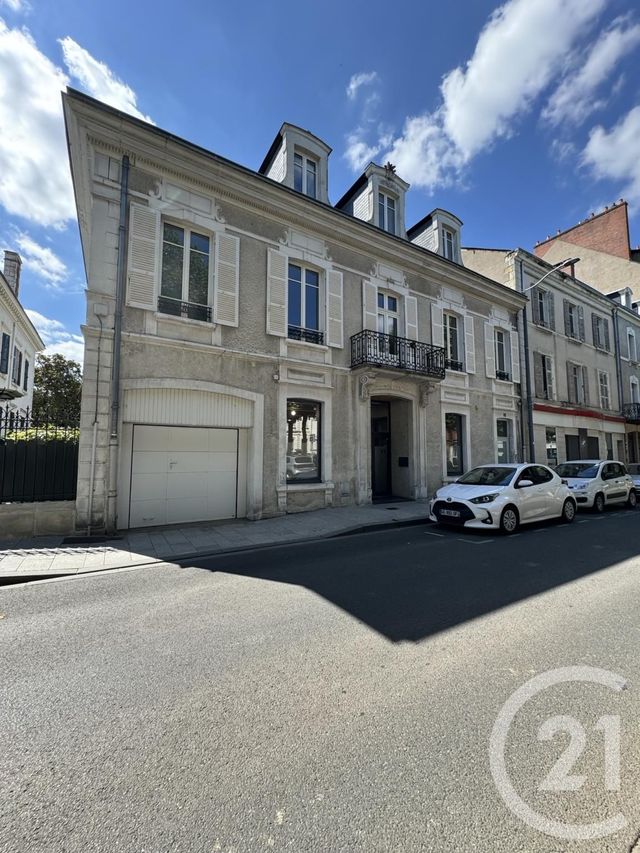 Appartement F5 à louer - 5 pièces - 141.89 m2 - MONTLUCON - 03 - AUVERGNE - Century 21 Pasquet Immobilier