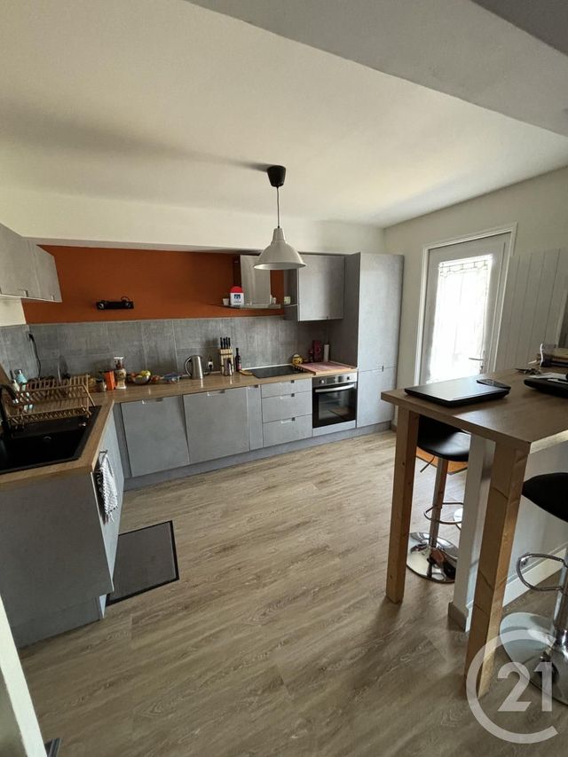 Appartement F3 à vendre - 4 pièces - 70.0 m2 - MONTLUCON - 03 - AUVERGNE - Century 21 Pasquet Immobilier