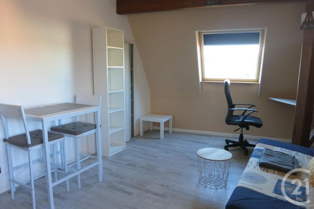 Appartement F1 à louer - 1 pièce - 27.0 m2 - MONTLUCON - 03 - AUVERGNE - Century 21 Pasquet Immobilier