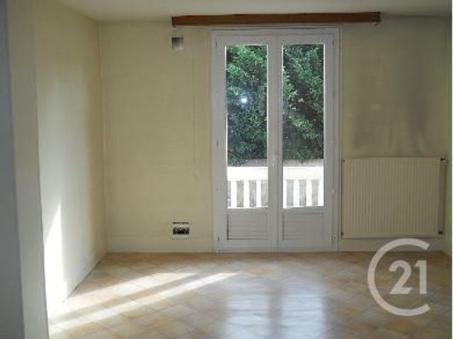 Appartement F3 à louer - 3 pièces - 52.36 m2 - DESERTINES - 03 - AUVERGNE - Century 21 Pasquet Immobilier