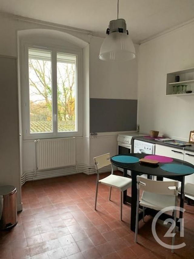 Appartement F1 à louer - 1 pièce - 29.9 m2 - MONTLUCON - 03 - AUVERGNE - Century 21 Pasquet Immobilier