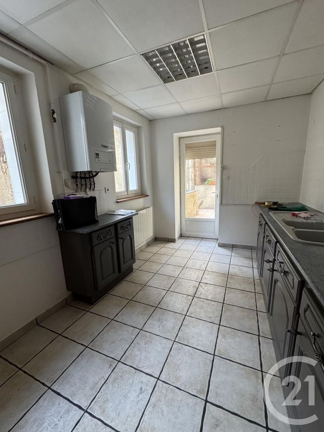 Appartement F2 bis à louer - 3 pièces - 71.38 m2 - MONTLUCON - 03 - AUVERGNE - Century 21 Pasquet Immobilier