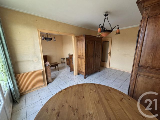 Appartement à vendre - 3 pièces - 50.4 m2 - MONTLUCON - 03 - AUVERGNE - Century 21 Pasquet Immobilier