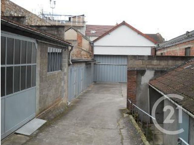 parking à louer - 12.0 m2 - MONTLUCON - 03 - AUVERGNE - Century 21 Pasquet Immobilier