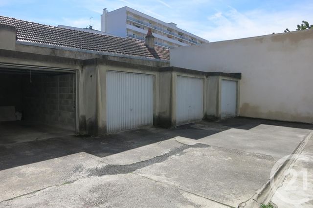 parking à louer - 12.0 m2 - MONTLUCON - 03 - AUVERGNE - Century 21 Pasquet Immobilier