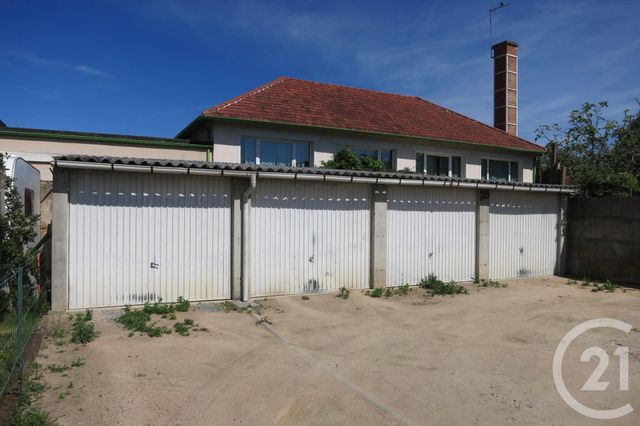 parking à louer - 13.0 m2 - MONTLUCON - 03 - AUVERGNE - Century 21 Pasquet Immobilier